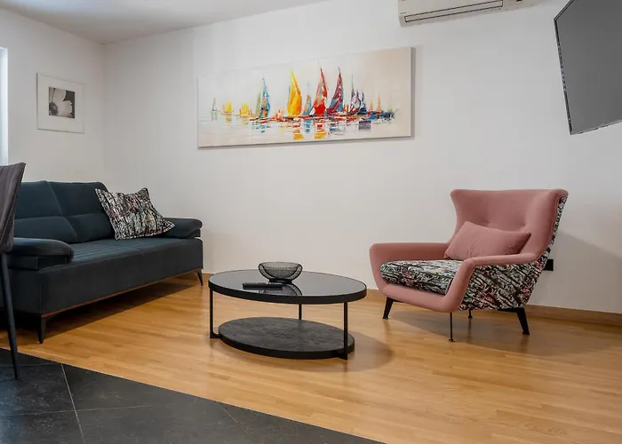 公寓 玛琳娜别墅 斯拉诺