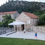 Apartment Marina Slano