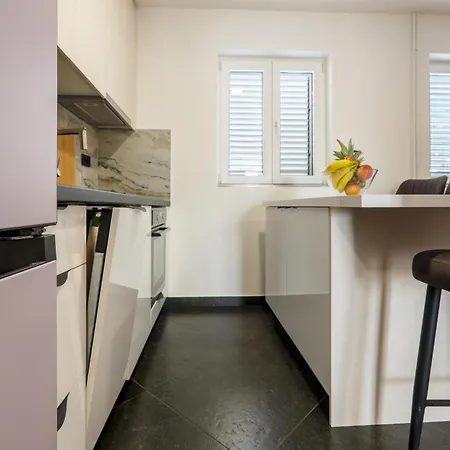 Apartment Marina *